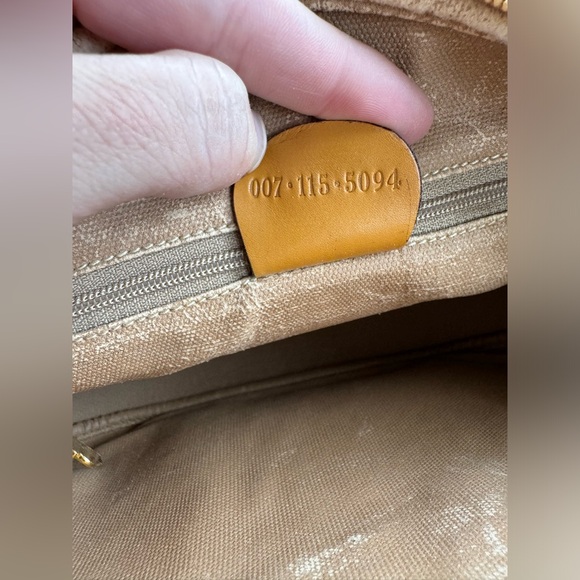 Gucci Bag - Picture 9 of 10